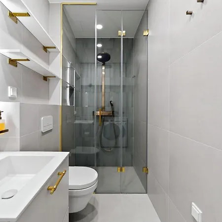 Lejlighed Historic Luxury Apartment With Free Parking And Garden