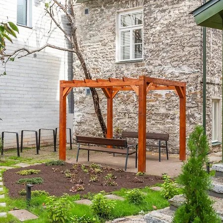 Lejlighed Historic Luxury Apartment With Free Parking And Garden