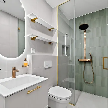 Historic Luxury Apartment With Free Parking And Garden Tallinn