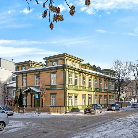 Historic Luxury With Ac, Garden And Parking Tallin