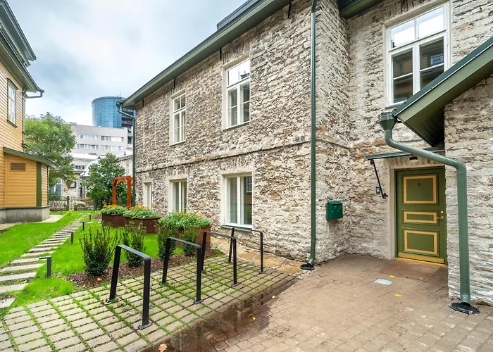 Thamme Luxury Centre *