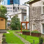 Historic Luxury With Ac, Garden And Parking